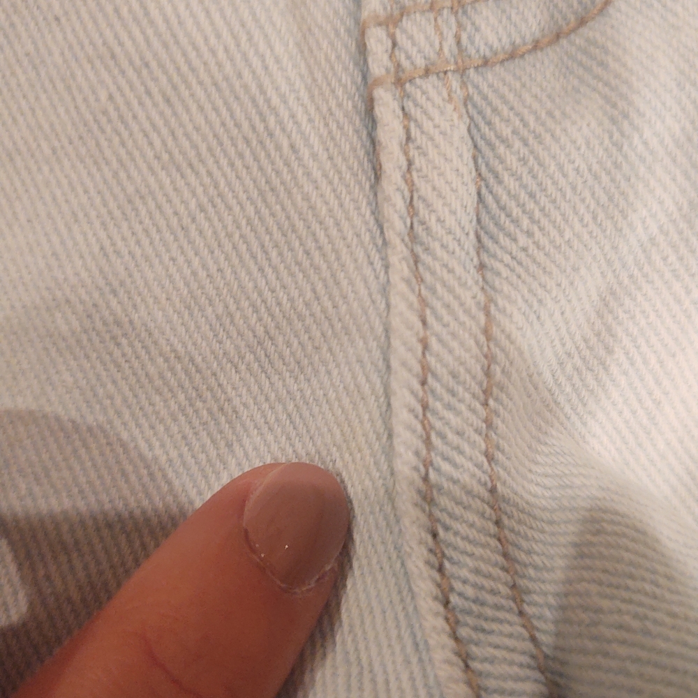 Pacsun Mid-Rise Distressed Denim Shorts - Picture 7 of 9